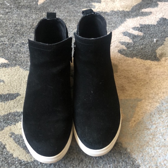 Blondo Waterproof Wedge Sneaker - Picture 5 of 11